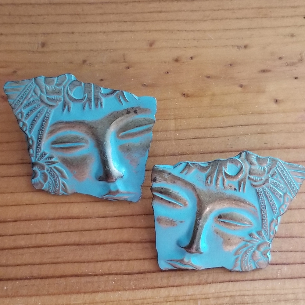 VERY UNIQUE EARRINGS